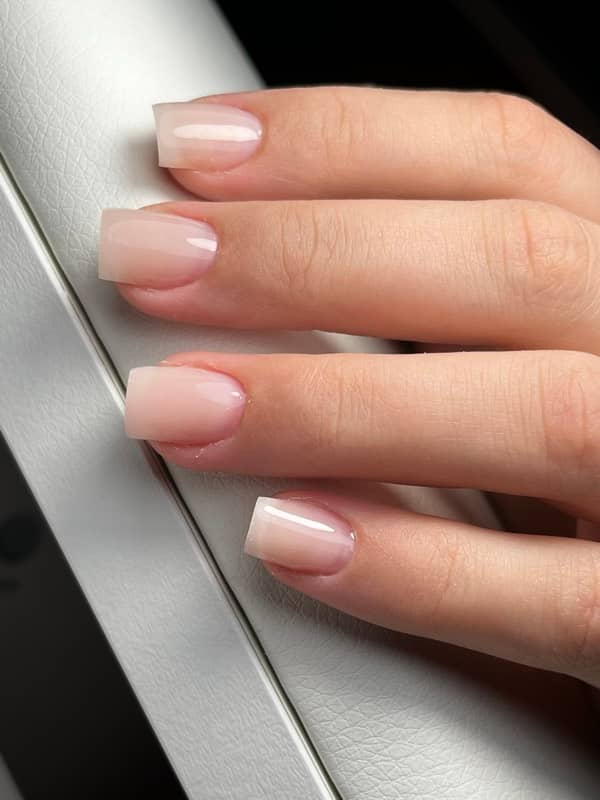 Nud & natural — manichiură Tany Nails, Chișinău
